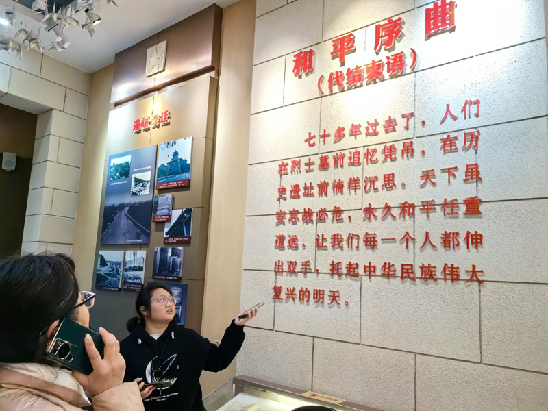 参观现场3.jpg